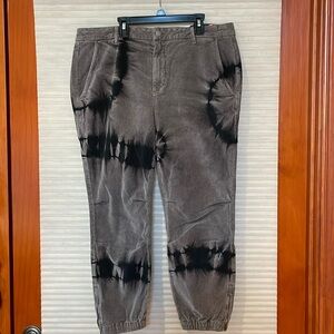 NWT SUNDRY Gray and black tie-dye corduroy zip joggers size 31